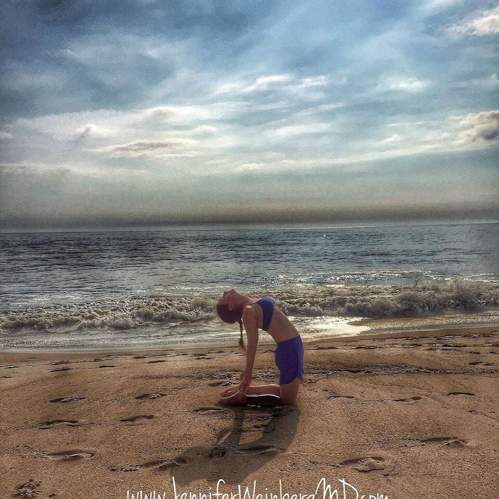 "A pure heart open to the light will be filled with the essence of Truth." Rumi #benditlikebackbend for #transformationtuesday, opening the #heart to stretch the #soul! #7daystretch #liveinprana #sweatpink @FitApproach @prAna